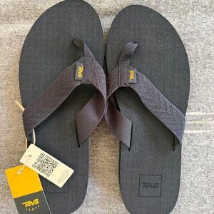 NWT Teva Women’s Mush II